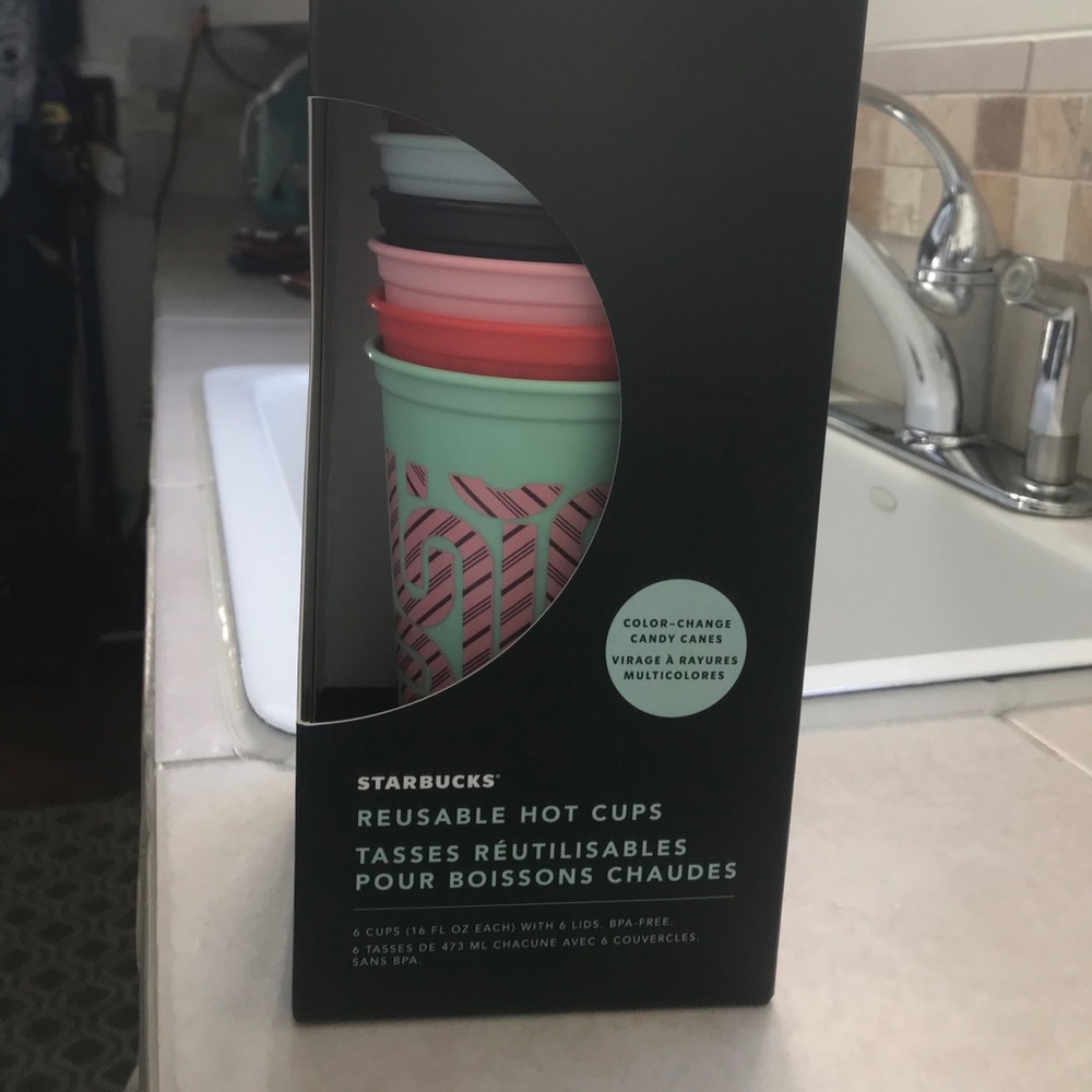 Starbucks color changing holiday cups 2020
